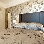 Bronte Affittacamere 4*