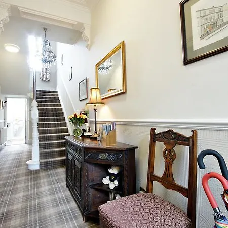 بيت ضيافة Bronte 4*