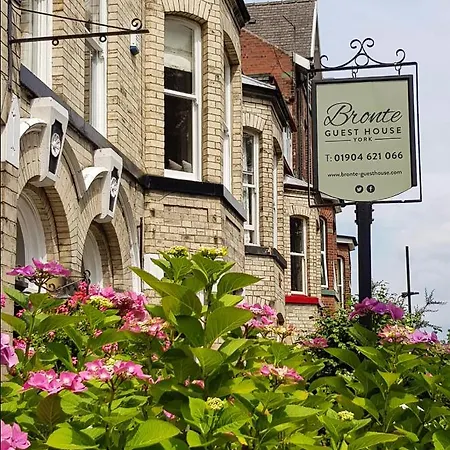 Bronte 4* York