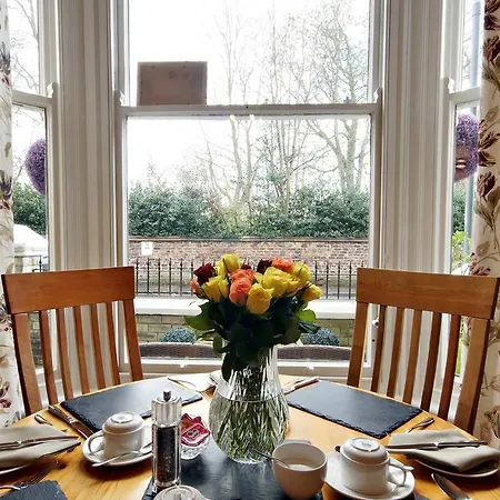 Bronte Pensión York